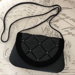 Le Regale Velvet Rhinestone Black Bag